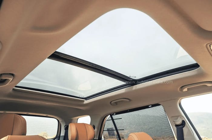 Hyundai Alcazar diesel launched with panoramic sunroof at Rs 17.87 lakh